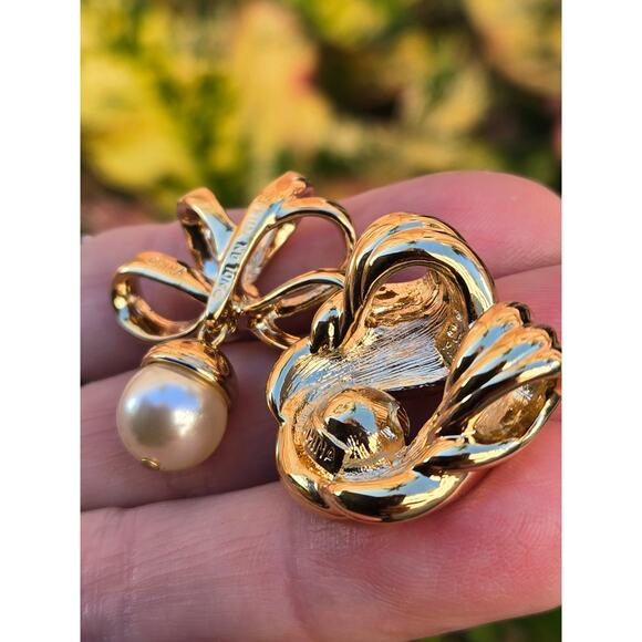 2 Vintage Nolan Miller Gold Tone Slider Pendants, Faux Topaz and Pearl - Picture 6 of 6